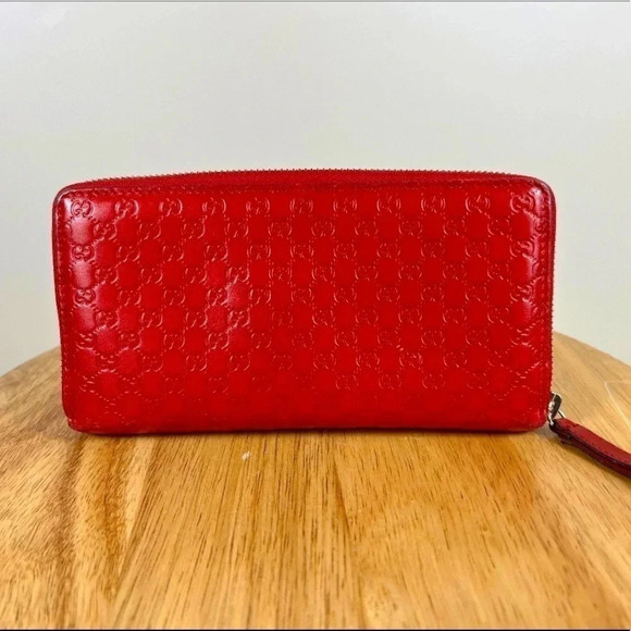 Gucci Red Leather Microguccissima Zip Around Wallet - Picture 7 of 13